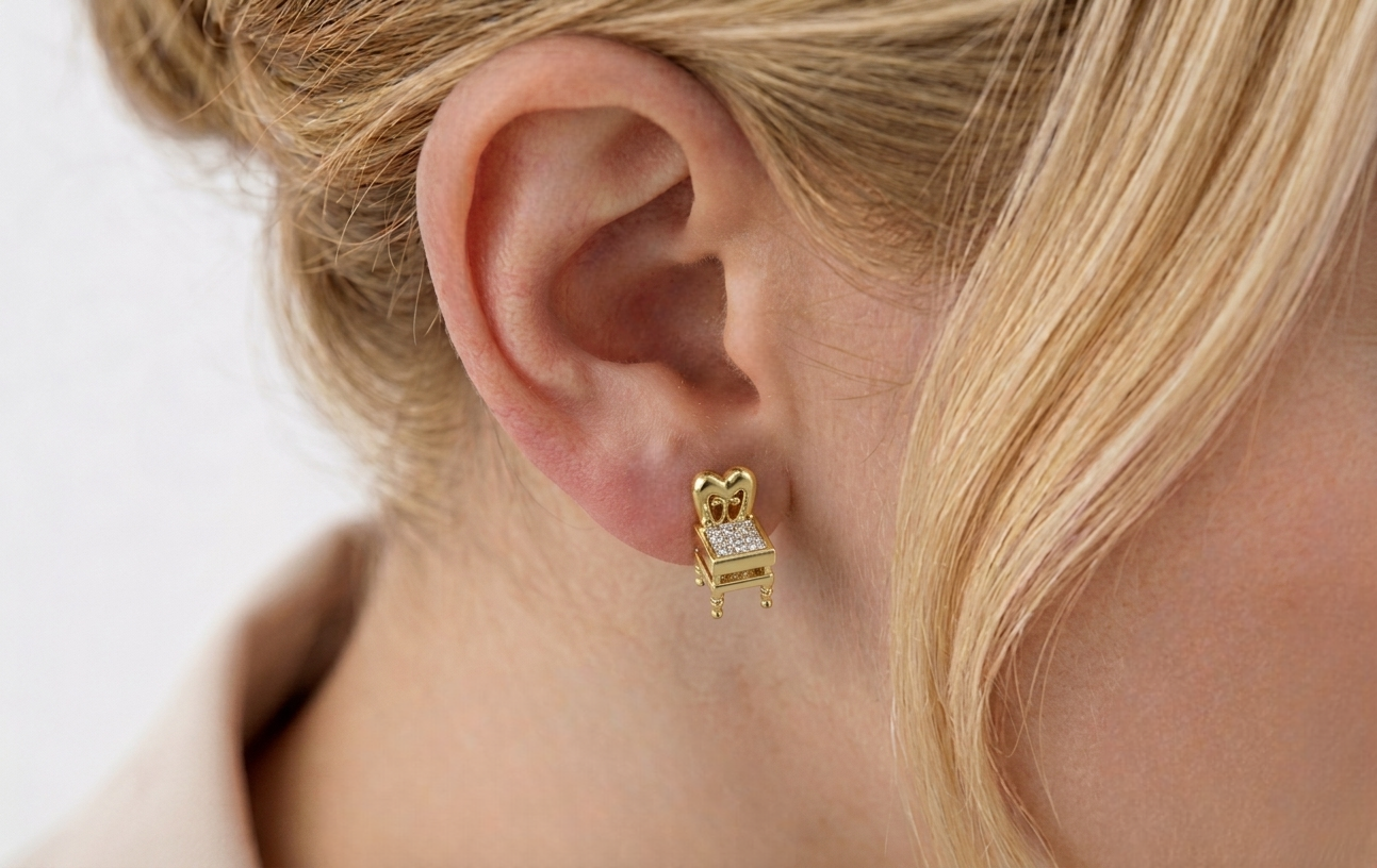 Touche My Throne Earrings
