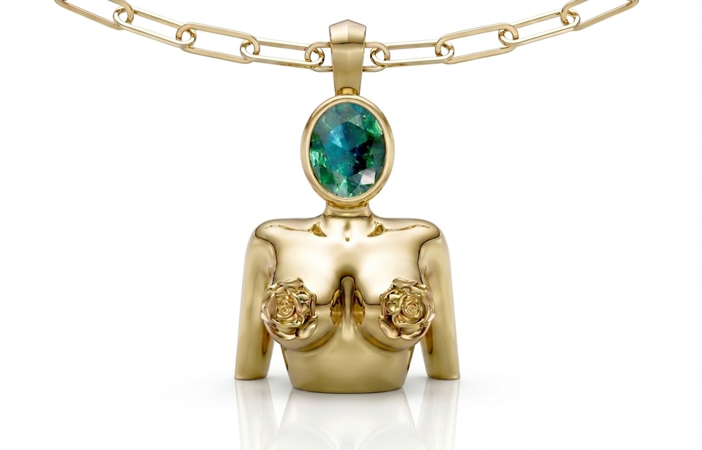 Touche The Muse Chest